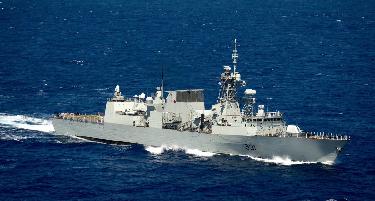 ForcesCanada's tweet photo. Le #NCSMVancouver arrive à Singapour aujourd’hui dans le cadre de l’exercice #WESTPLOY16 https://t.co/P3cmlIbatK https://t.co/mgYC20ogVI