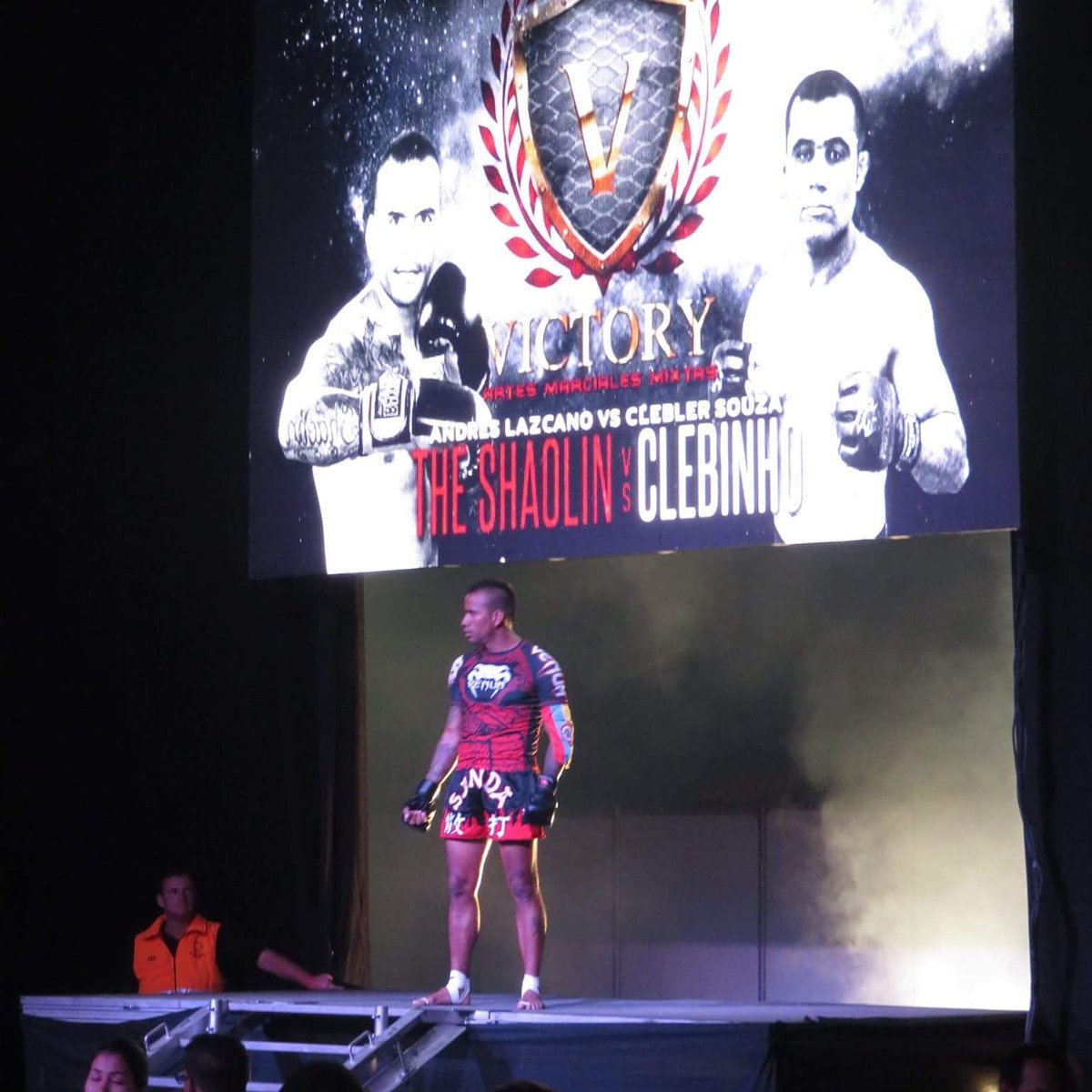 AndresLazcano3's tweet image. A12 dias del Combate!
Nuevo Reto "COLOMBIA VS BOLIVIA" 22de Octubre
FUERZA COLOMBIA!
#colombiamma 
#vamoscolombia 
UNIDOS SOMOS MAS FUERTES