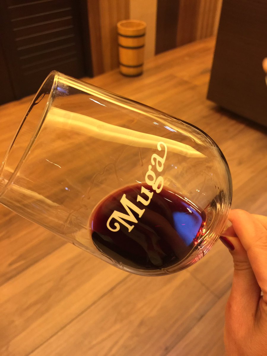 cookingforbello's tweet photo. @WineBite @boozychef @SorchaHolloway @suzisgrapecrush @Aerogaby @JMiquelWine @SarahAbbottMW @JamesHubbard113 @cara_vino @UncorkedRemarks YES https://t.co/AX4EtpxFvd