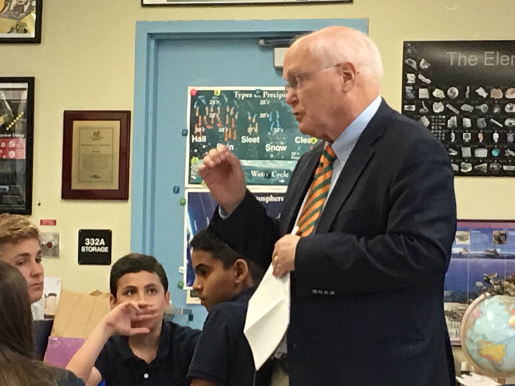 DavidLawrenceK8's tweet photo. Mr. Lawrence speaks to our students about #valuesmattermiami @MiamiSup @David_K_Moore @StdtSvcsMDCPS https://t.co/tVHdFdZ43S