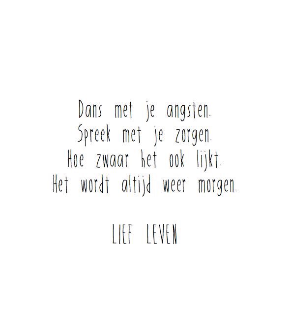 sowiesoJet's tweet photo. Met de hulp van mijn lieve vriendje. Wij tweetjes komen er wel.❤ @PatvanNes to infinity and beyond. #cheesy #butIdon'tcare https://t.co/R0Y8qdLRtz