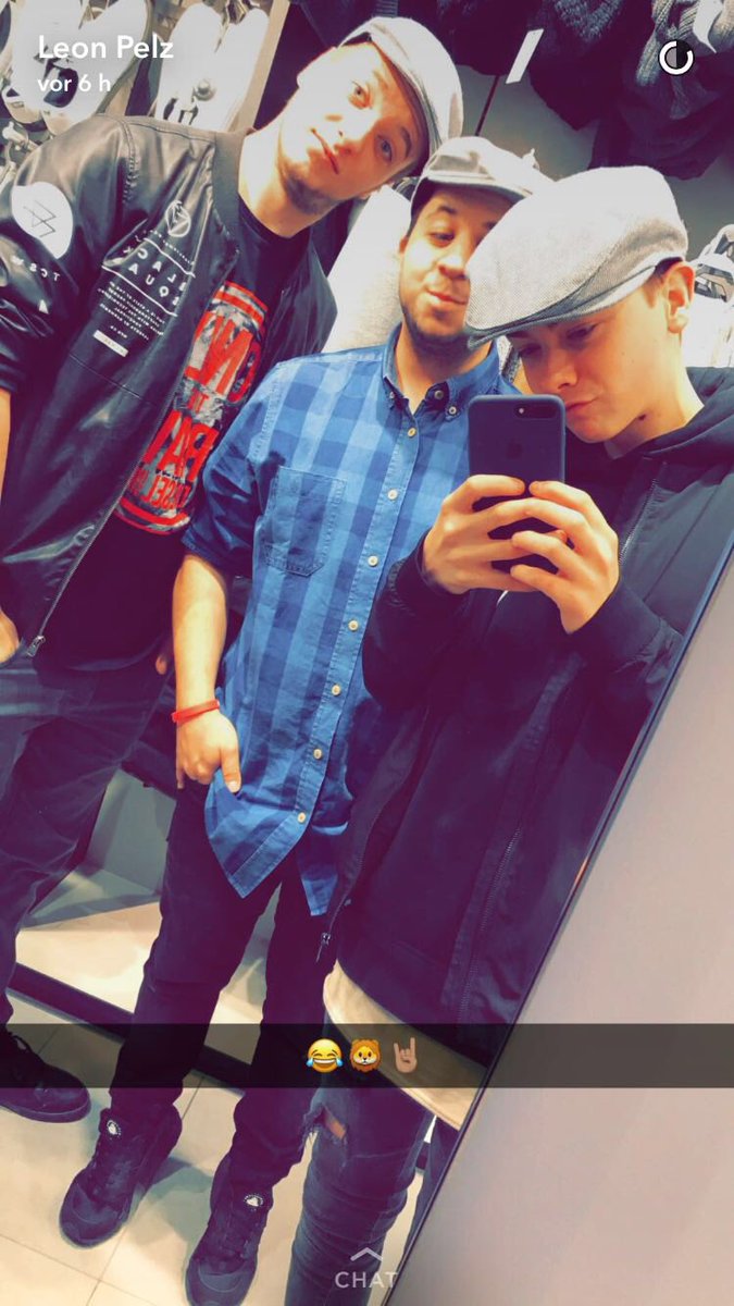LeonPelz's tweet photo. Freshe Cap😂🦁🤘🏽 https://t.co/1v8Z6OkpZr