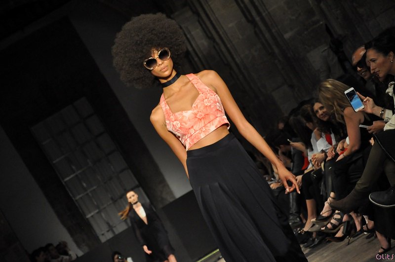 #AlejandroCarlín presentó su colección primavera/verano 2017 "Seicento" en #MercedesBenzFashionWeekMéxico 
bit.ly/2eoK0HC