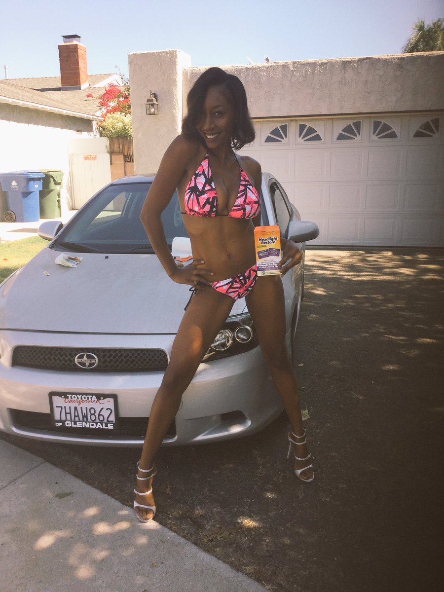 vitamindove's tweet photo. #headlightrestore #dorothysworld #promo #bikinimodel #model #losangeles #california #headlights #car https://t.co/JUZqJtdjXh @vitamindove https://t.co/gew34789Xh