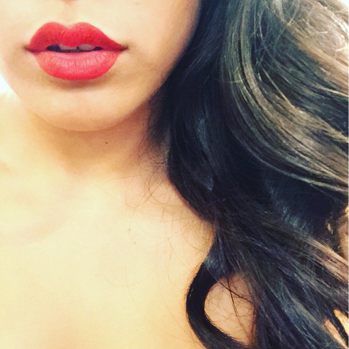 Being a good girl on cam. Interpret that as you will. https://t.co/AIuMJwqRBb https://t.co/UNHRvFZ2H<a href="/tag/mvsales"class="tags"><span>#mvsales</span></a>