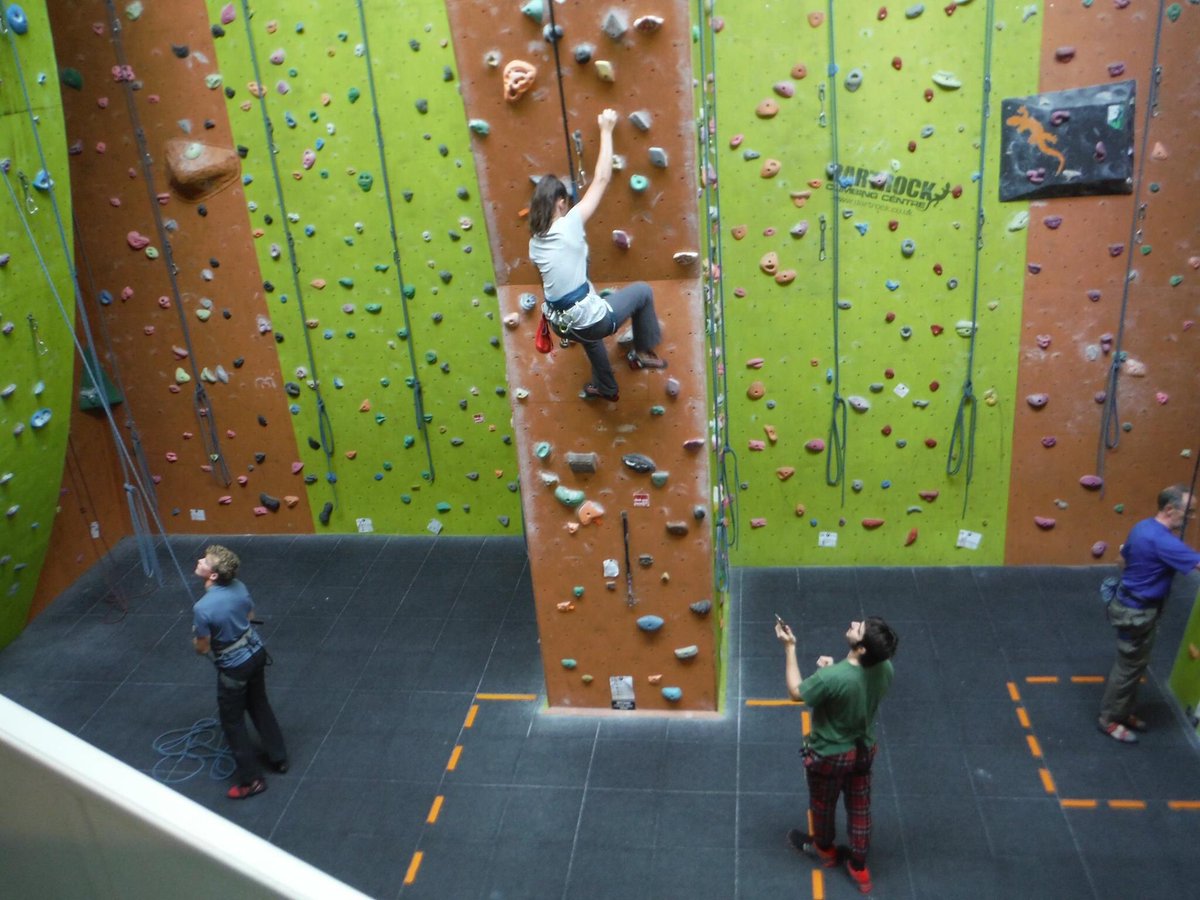 LSquireSDCsport's tweet photo. ADVENTURE students at South Devon College developing climbing skills and leading sessions. https://t.co/h0g5AdXai3