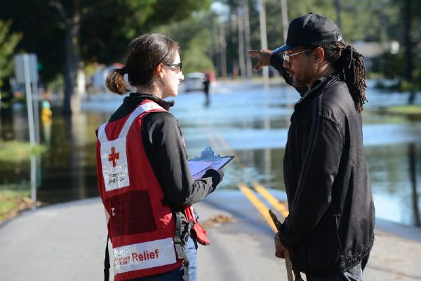 RedCross's tweet photo. Red Cross continues to provide shelter, food &amp; relief supplies to people suffering in the wake of #HurricaneMatthew: https://t.co/nZo2aZkaxR https://t.co/fzL3qXEKij