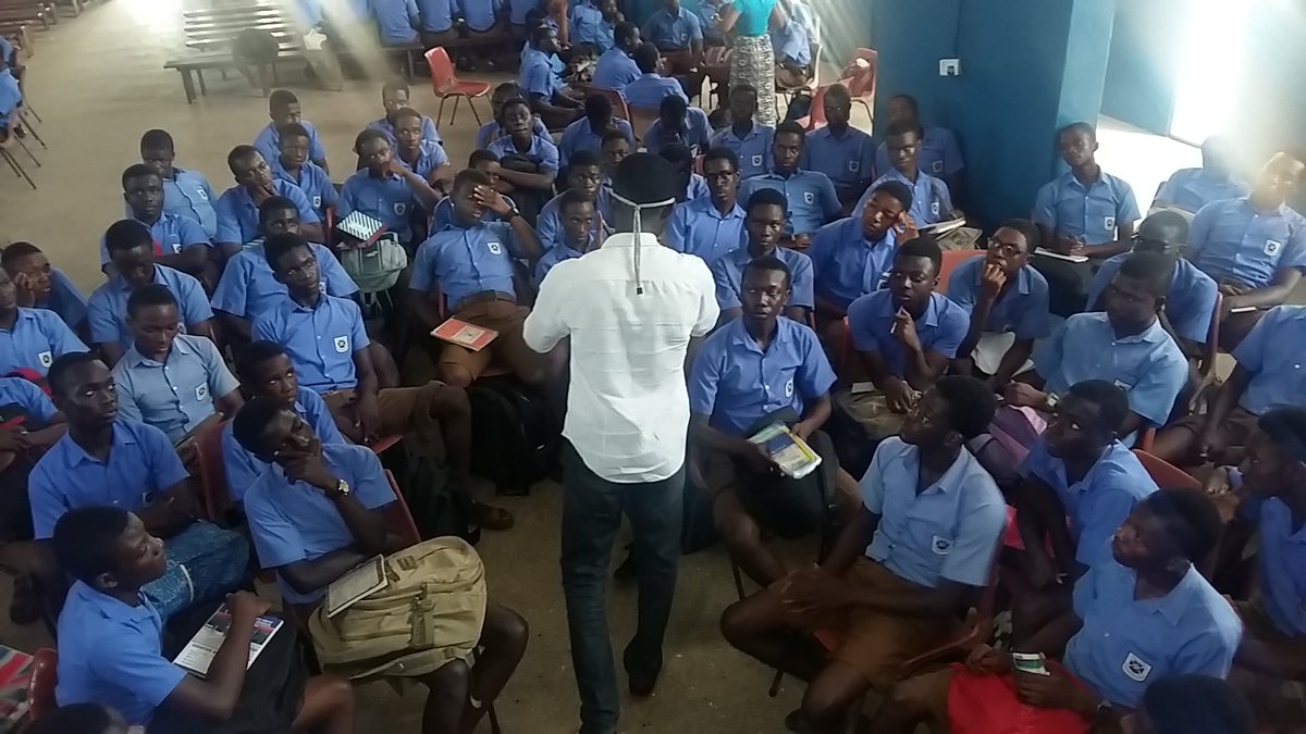 JuniorCampGhana's tweet photo. Worlanyo Wemegah @ChiefWorla (#Odadee), an entrepreneur, mentored @ #Presec on marketing & career. He was among #PresecAlumni @ #jcpresec. https://t.co/6KXPDkvQQN