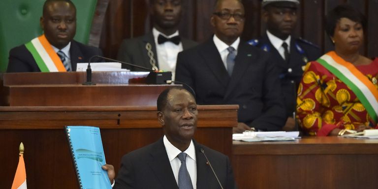 africaradioOFF's tweet photo. L'Assemblée nationale a adopté le projet de la nouvelle constitution  avec 239 voix pour sur 249 votants.
#CIV https://t.co/7hawwNymtd