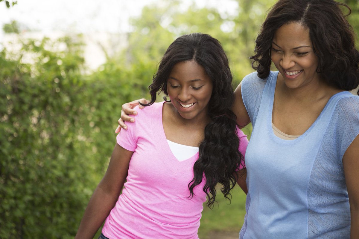 SkinCancerOrg's tweet photo. Remind all of the girls in your life to embrace their natural skin tone. #DayoftheGirl #GoWithYourOwnGlow https://t.co/WXY9XD36nH https://t.co/iUsKjSNCnF