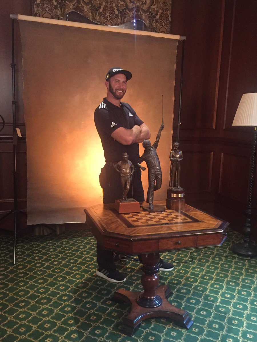 PGATour's tweet photo. Dustin Johnson has been named 2016 PGA TOUR Player of the Year.

https://t.co/9Oyqbf1Pu7 https://t.co/R5jRtxSpbF