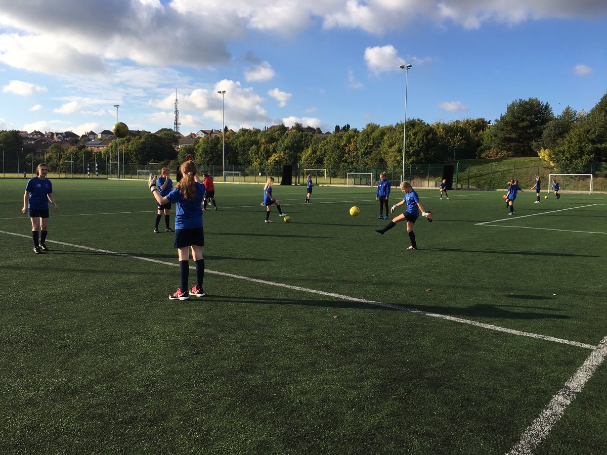 PEThorns's tweet photo. Great bunch at tonight's @FA #GirlsFootballWeek after school club! Same again tomorrow, all welcome! #WeCanPlay https://t.co/UOGD2ErokA