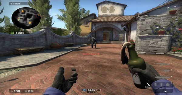 scarletps4games's tweet photo. Molotov disappears when thrown under you but comes visible when you move. #games #globaloffensive #CSGO #counterstr… https://t.co/ceYOEQj4T7