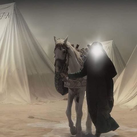 انه #زينب يبو أليمه واجيت انخاك 
يخويه #حسين هاي الليله بس وياك 
ظلمه اتصير دنيا العايله ابلياك 
ريض في وداعك خويه اترجاك 

#اه_يازينب