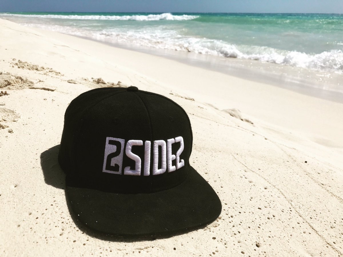 2sideznl's tweet photo. Greetings from Mexico☀️😎 ITS THE MF 2-SIDEZ✌️️ #2sidez #itsthemf2sidez #music #hardstyle #mexico #snapback https://t.co/7aSCI3AuFl