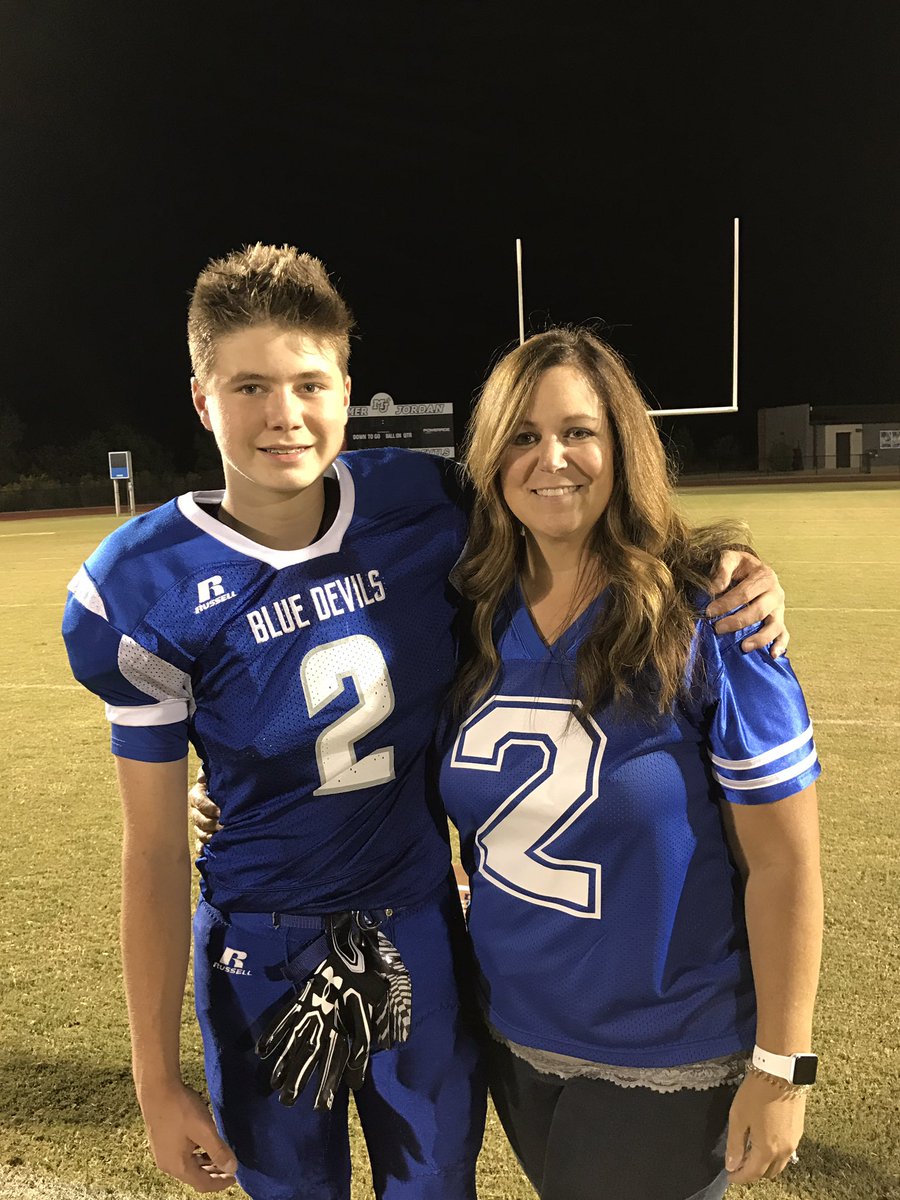 MarvelousMizzPj's tweet photo. Me and my #1son @HunterBorenQB Great game, awesome season! Bring on HS🏈! #youaresotallfor13 #blueeyedboy #bluedeviltough https://t.co/rNCUACzbHS
