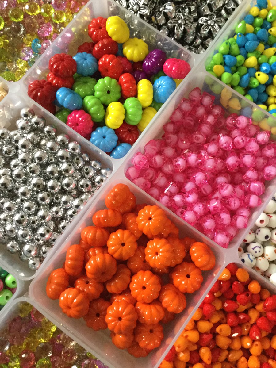 beadharrogate's tweet photo. It's all about the.......PUMPKINS 🎃 #halloween #beadbar #beadyfun #kids #craft #halfterm #harrogate https://t.co/uTOBTsOvPv