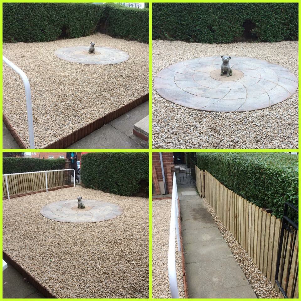 MitchellsLandF's tweet photo. Old grass taken away, heavy duty membrane down, beautiful centre piece installed with #gravel #logborder &amp; new #picket #fence 🌱🌿 https://t.co/GF9YpE2iWA
