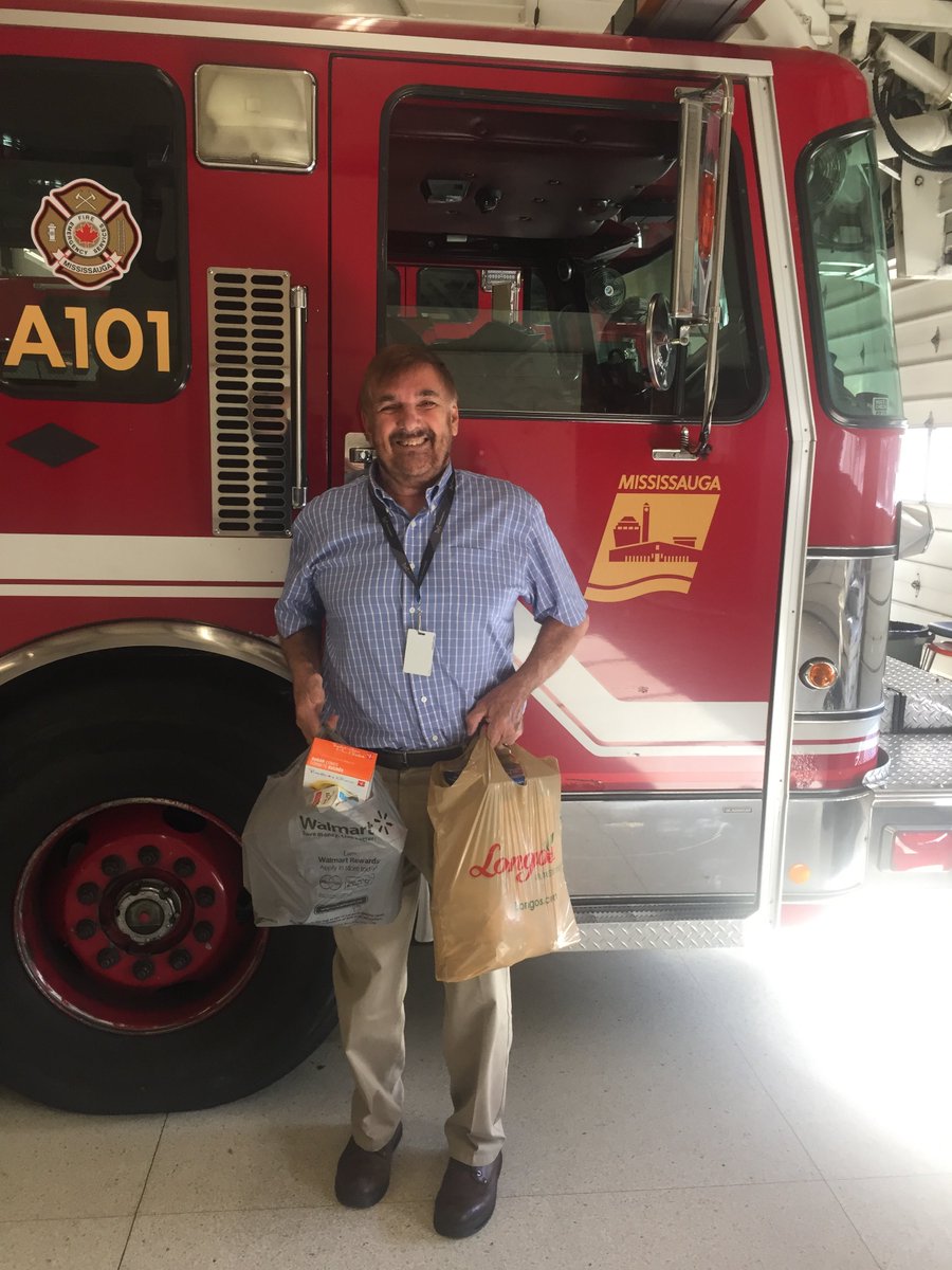 SajeckiEd's tweet photo. It is important to give thanks at this time of year! #OneBagChallenge https://t.co/WcT7Y7UuCG