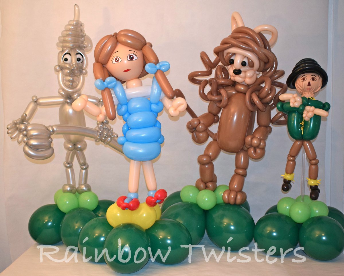 What do you think of these balloon centrepieces? #WizardOfOz #Balloon #Centrepiece #Glasgow #BalloonArtist #RainbowTwisters