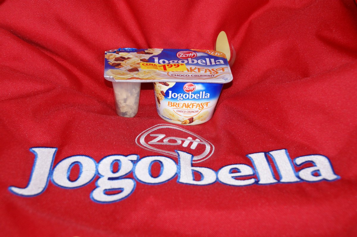 AdamskiRobek's tweet photo. #Jogobella #porcjaradosci #trnd #pysznyjogurt #jogobellamusli #jogobellabreakfast #jogobella8zbóż https://t.co/HgLxQyPrrI
