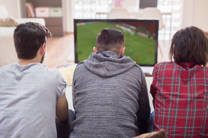 TotallyGamingHQ's tweet photo. Could TV gambling ad ban be a positive for smaller operators? https://t.co/uv7RTJTNVf https://t.co/nALLanpFbD