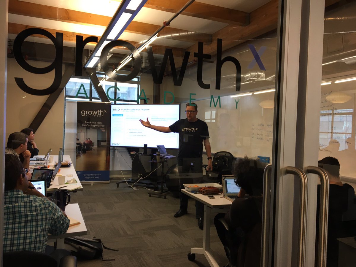 adamwaldsf's tweet photo. Our badass Sales instructor @seanasheppard enlightening the masses during Day #1 of @GXAcademy #StartUpHELLpWeek https://t.co/293JEiO1MG