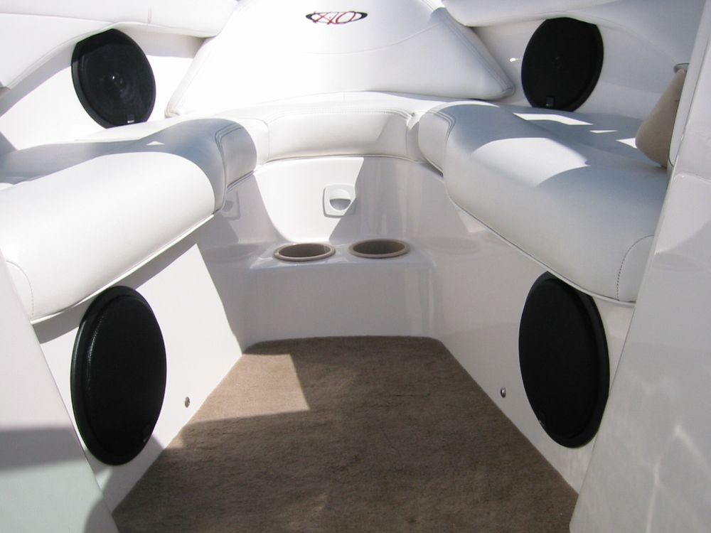 WAVESAUTOSOUND's tweet image. boat with awesome speakers installed