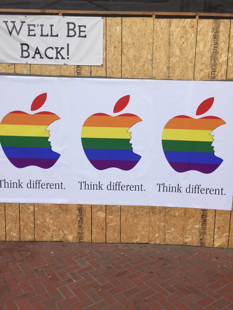 ieb_ian's tweet photo. #SteveJobs did not approve this message https://t.co/hnvReSEjCN
