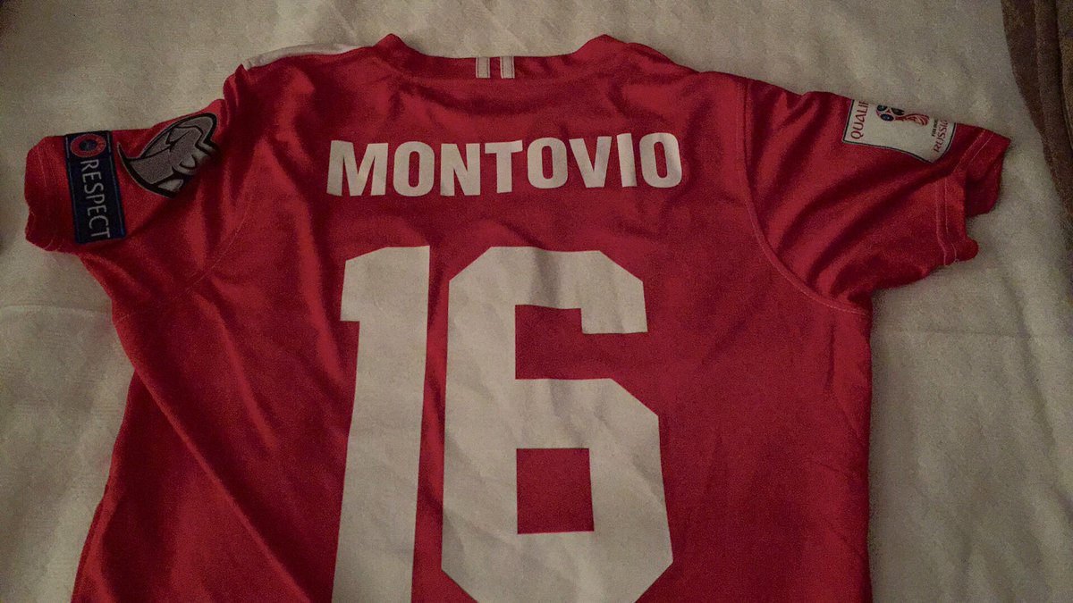 Thanks <a href="/R_Montovio/">Robert Montovio</a> for the shirt ⚽️⚽️