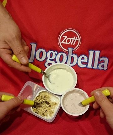 AdamskiRobek's tweet photo. #Jogobella #porcjaradosci #trnd #pysznyjogurt #jogobellamusli #jogobellabreakfast #jogobella8zbóż https://t.co/RolEQwxNmA