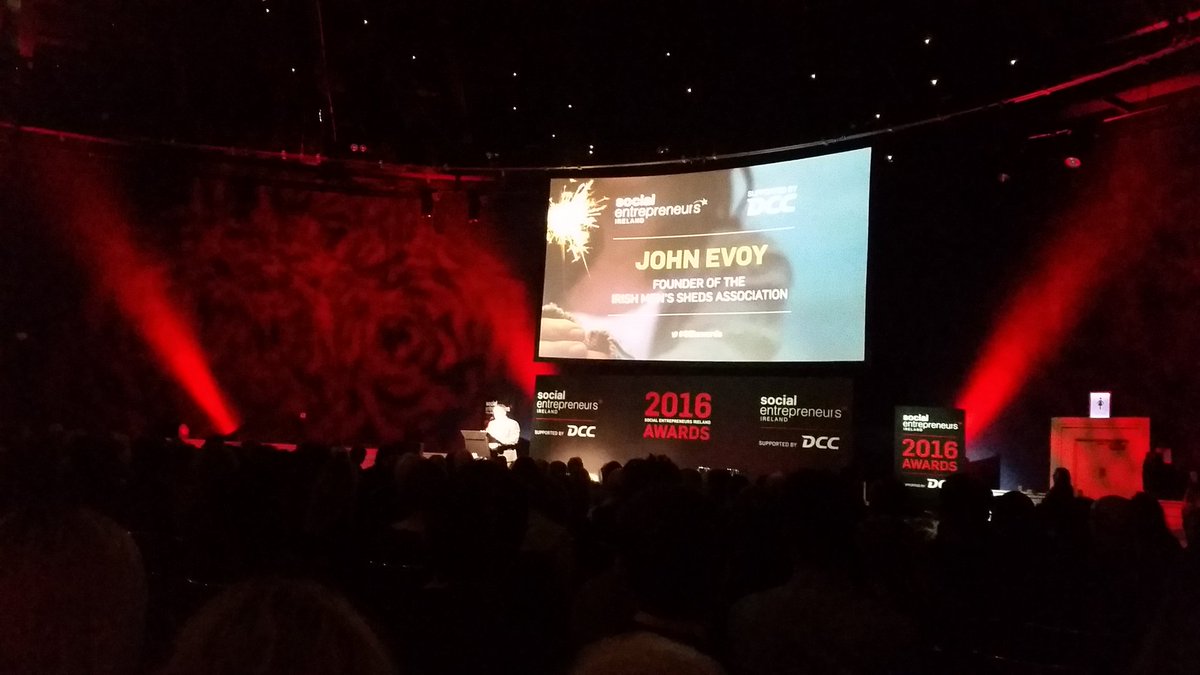 CostiganSarah's tweet image. John from @IrishSheds talking about importance of enabling men to talk 'shoulder to shoulder' #FirstFollower #SEIawards