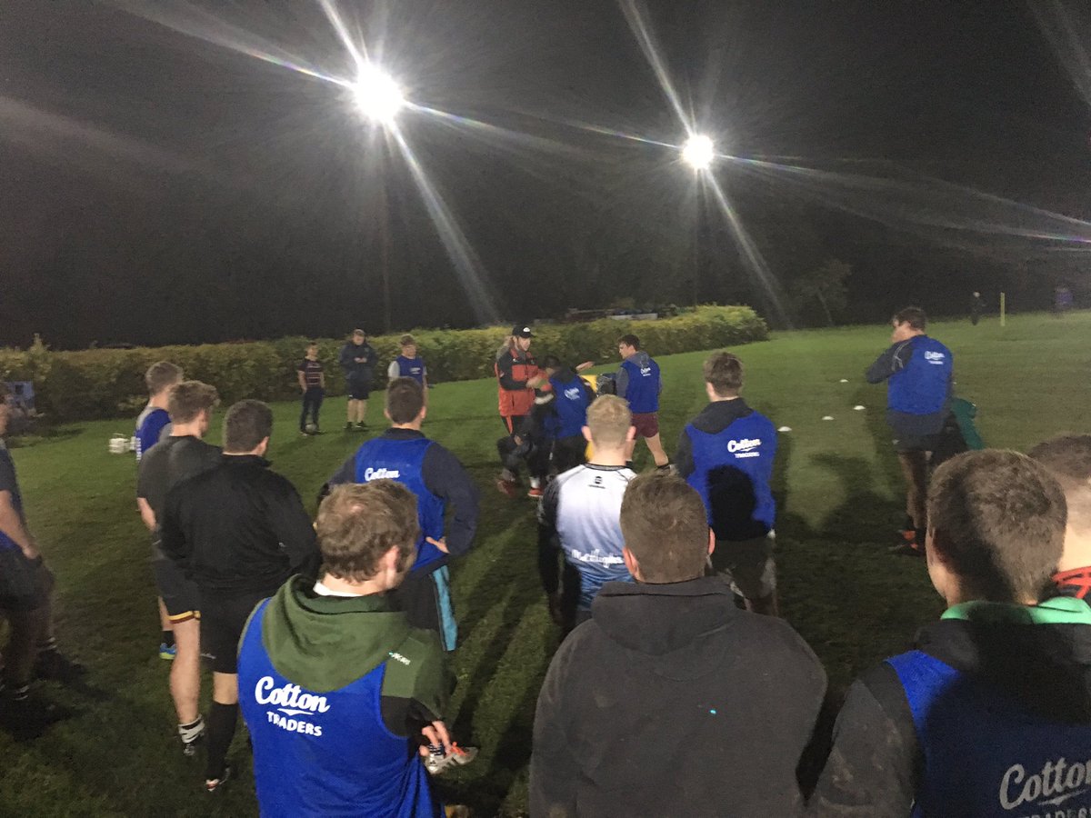 OldPatesiansRFC's tweet photo. The bushes could do with a trim #Tidy #Topiary #WinterCoverage https://t.co/yxcdWQGWMy