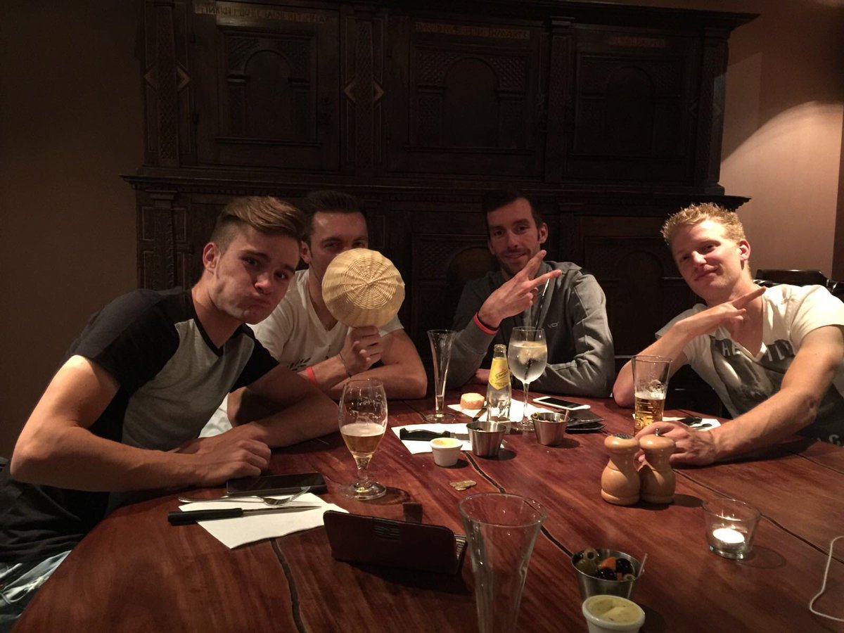 Einde seizoen ! Lekker gaan eten in de Verona met de Mirandas... !