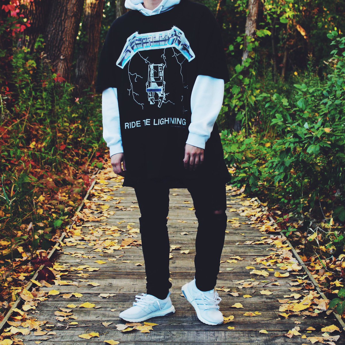 jaejameslee's tweet photo. Applied to fashion school at @UQAM  📖. Let's see how this goes ✌️️. https://t.co/5phf8uibqW