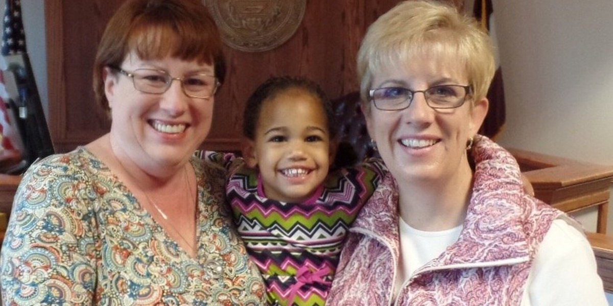 GLEEPwCDE's tweet photo. These 2 Mums Share The Beautiful Story Of How They Created Their Family https://t.co/yZmpC0PH1K #family #diversity #beyourself https://t.co/XgvA9xd32j
