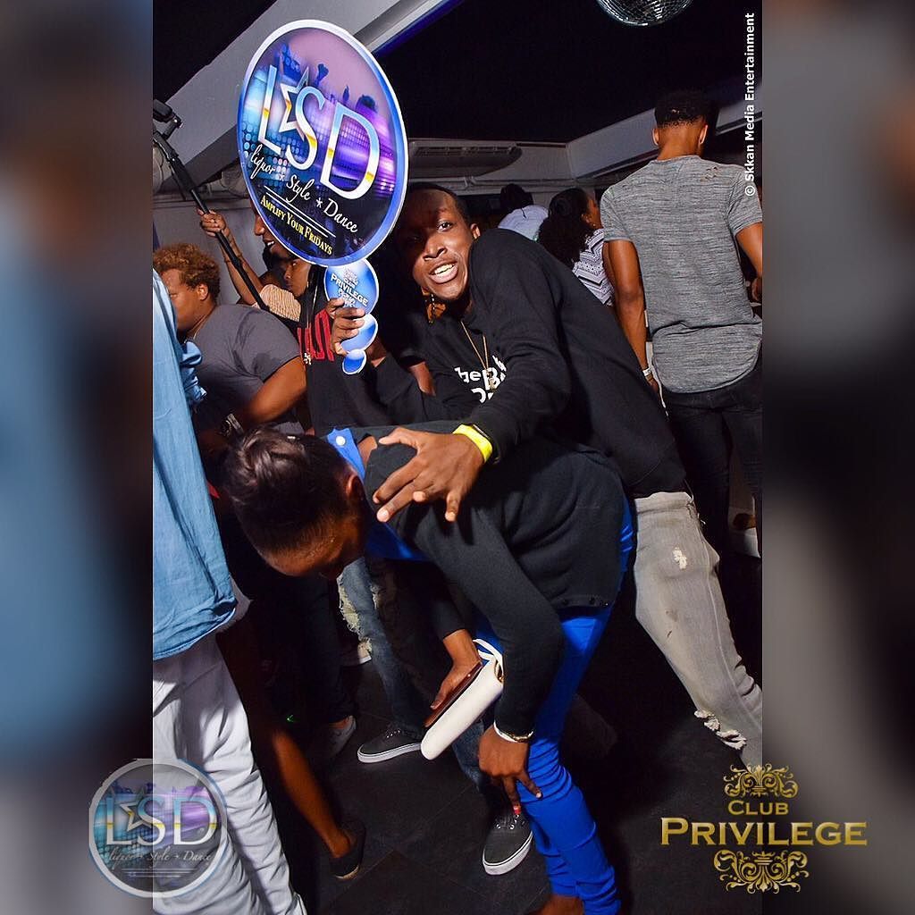 clubPrivilegejm's tweet photo. ***CAPTION THIS*** #LSDseries #clubprivilege
#AmplifyurFridays #uwi #utech #designdojo #sk⦠https://t.co/ZoxiTuIMd5 https://t.co/DmL54VaCuF