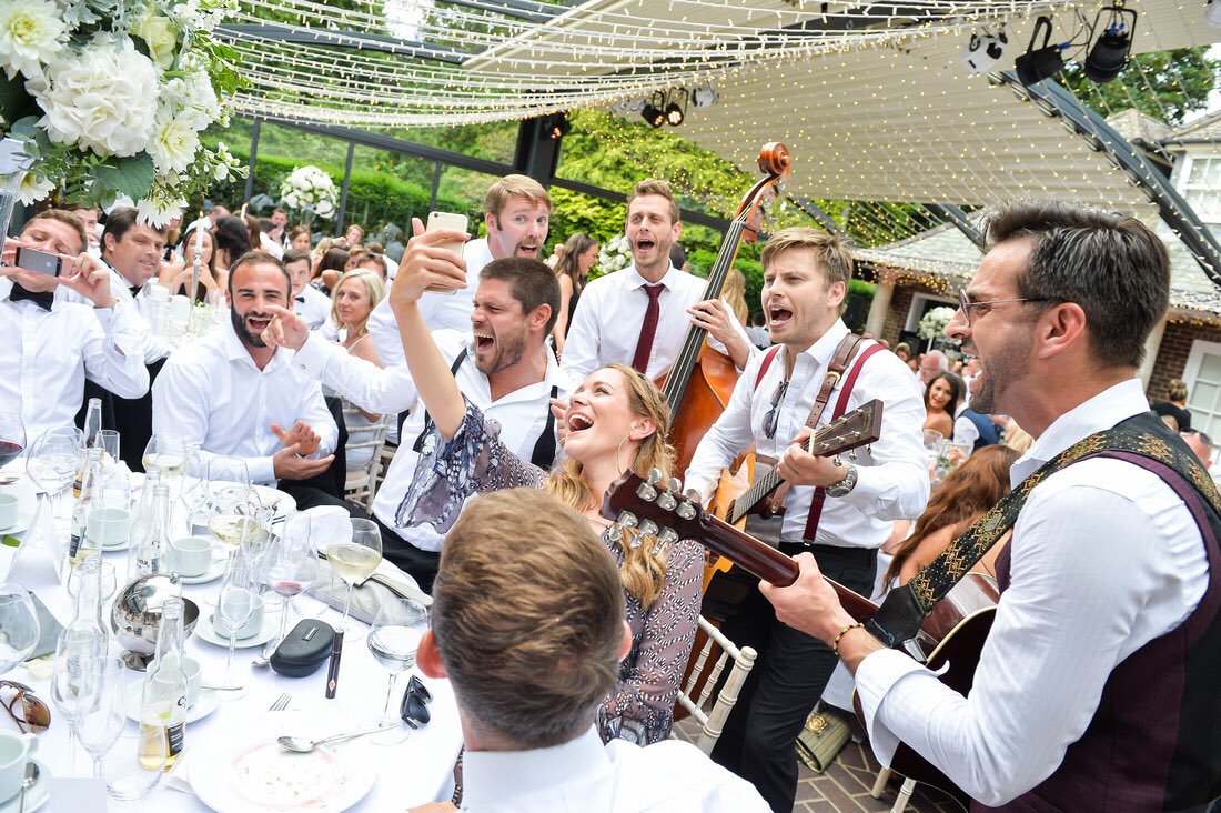lauranstanners's tweet photo. Favourite @diamondboysUK photos from our wedding 🎤🎸🎼🎻 https://t.co/WKhjWjJQca