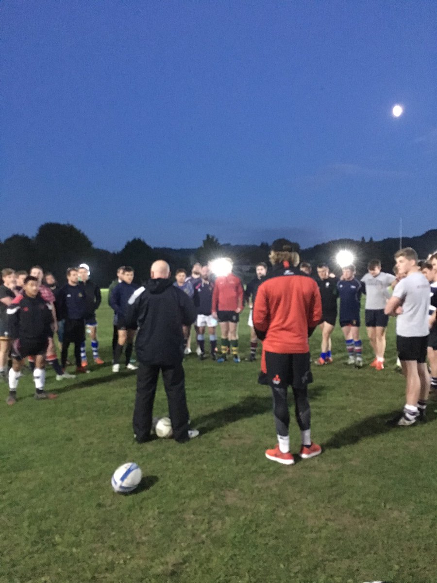 gloucesterrugby's tweet photo. 📸 #GRInLocalClubs is underway with @jacobmrowan and @BillyBurns10 at @OldPatesiansRFC with our great @GR_CommunityDpt team! https://t.co/lPHsV3OQMt