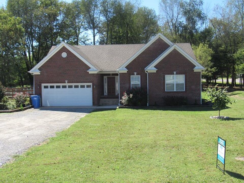 cassandraleeg82's tweet photo. See what I found on @Zillow! https://t.co/sMft1zw9GO https://t.co/lkP8XgACyG