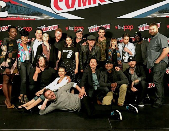 Words cannot describe the love I have for these people.

My Walking Dead family 💜