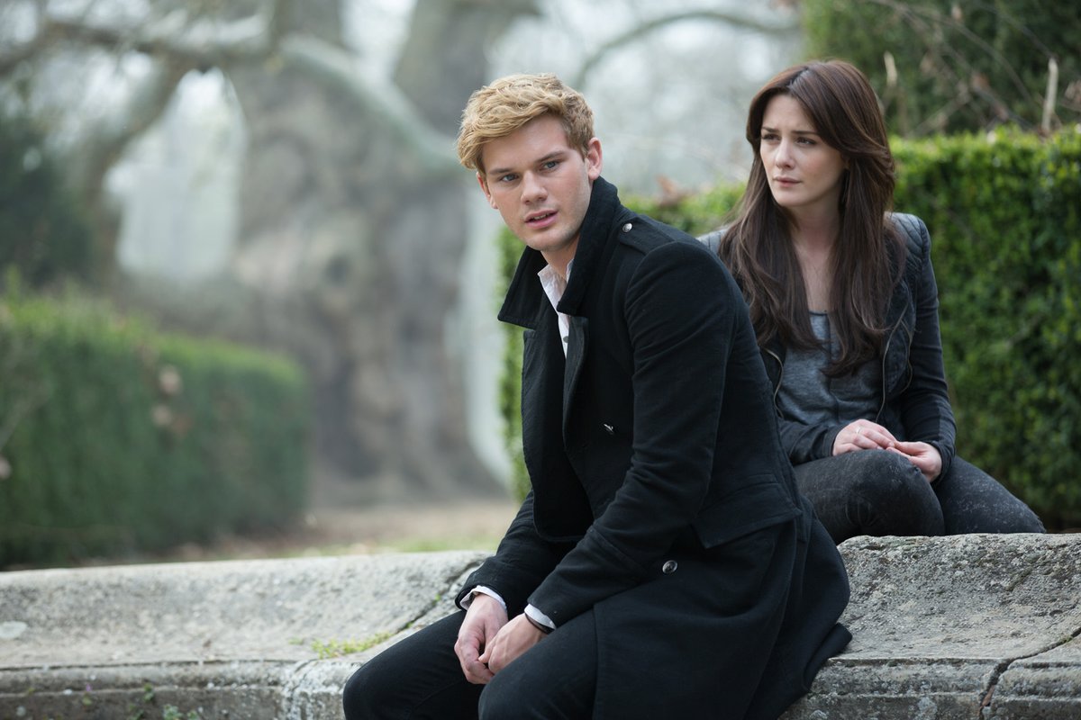 TeamFallenBR's tweet image. Priimeiros Stills oficiais de #FALLENMOVIE 😇🎉😘💚
