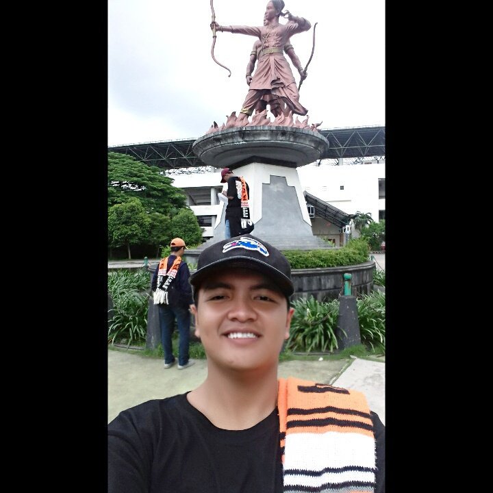 Kevinhoo12's tweet photo. WAYDAY SOLO!! #JanganBiarkanPersijaSendirian #EnjoyAway #EnjoyPersija https://t.co/p5Kj9ziUV0