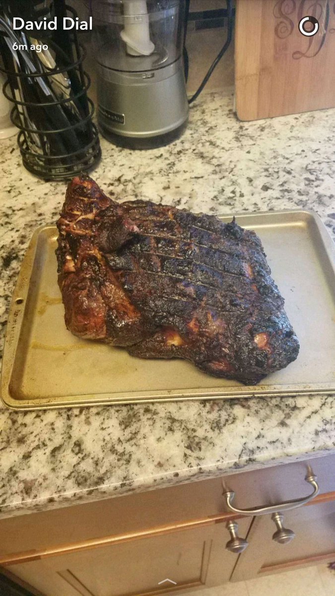 ddial94's tweet photo. In the oven keeping warm. Can't wait for supper tonight https://t.co/rpnfA1TCby