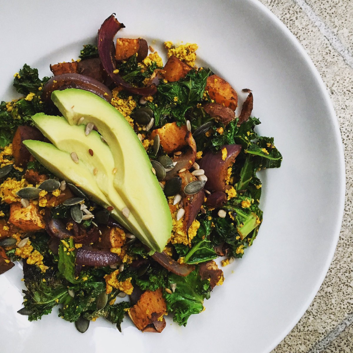 <a href="/veganhour/">#VeganHour</a> delicious breakfast hash from <a href="/madeleine_shaw_/">Madeleine Shaw</a> for <a href="/WildDish/">Wild Dish</a> with severer recipe from <a href="/EthosFoods/">Ethos</a> ... WOW