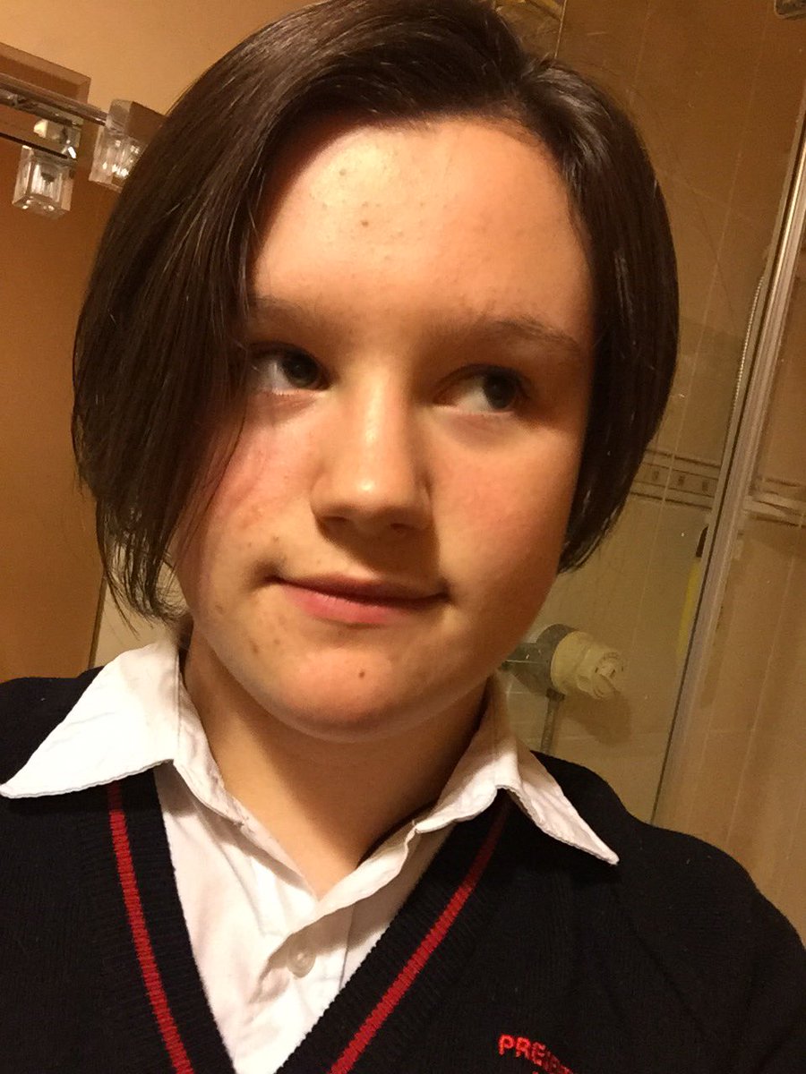 feja_dooley's tweet photo. Carol. 43. 3 boys and 1 'young lady'. I want to speak to the manager. https://t.co/3vzkqJ4z1O