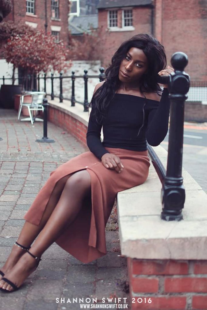 lippys2's tweet photo. When u ready to break the game #blackskinmodel Autumn doesn't look any better https://t.co/ZZch39LHtF
