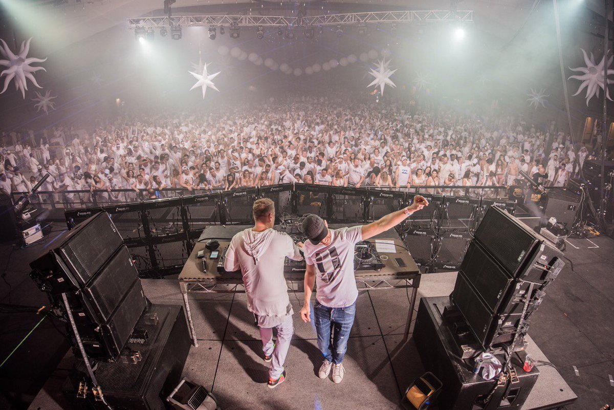 cosmicgate's tweet photo. Thank you! Edmonton was PURE love! #Pure2016 @Boodang https://t.co/VlFOSGiZu6