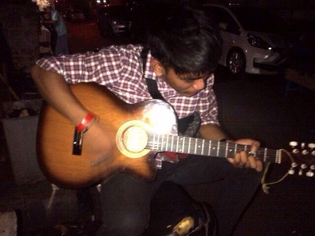 indrafebrian270's tweet photo. Come hangout with me on #BIGOLIVE. https://t.co/MeAsExAqsu https://t.co/e5437ZPT2Y