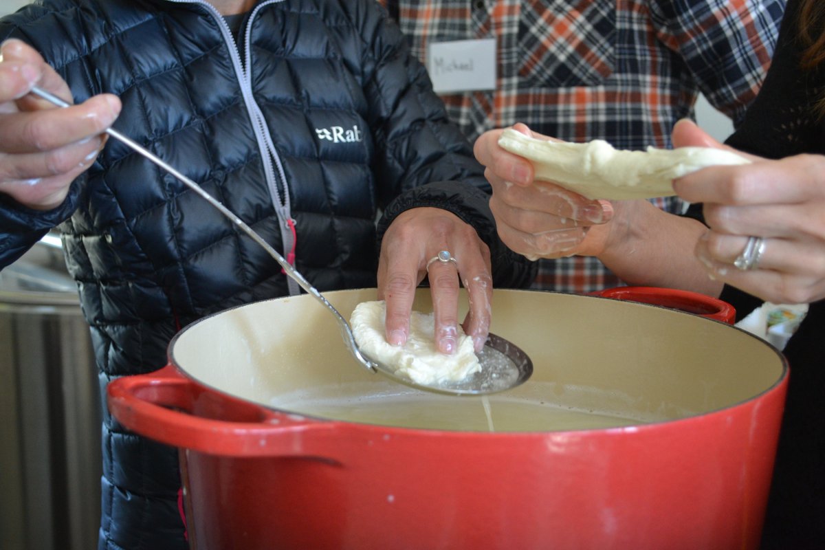 hatchlabnet's tweet photo. Hatch Lab: Teaching people how to make things they love to eat, use, and share https://t.co/FUFPW5LaEY @GraceFullPlate @CuredBoulder https://t.co/6tS2rkRiOV